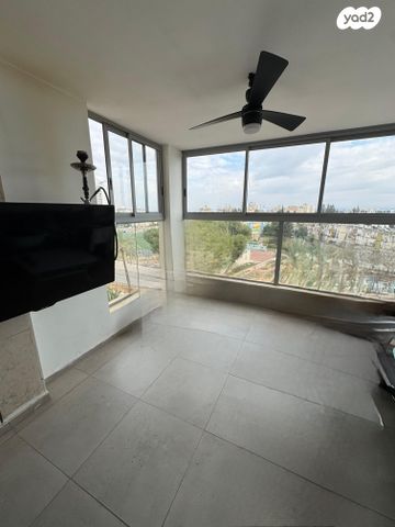 אהרון בוגנים 2