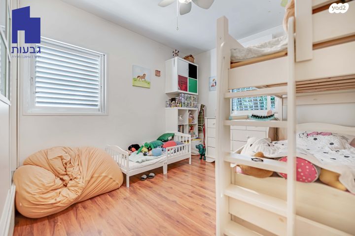 דירה, תל גנים, גבעתיים