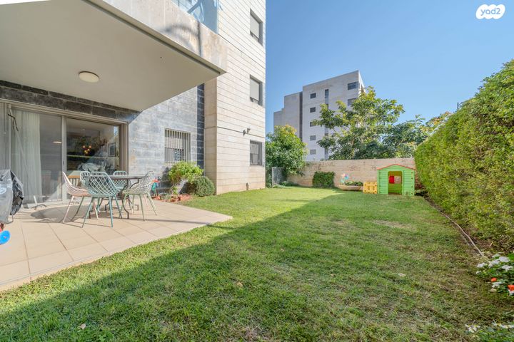 דירת גן, גפן 29, החורש, חריש