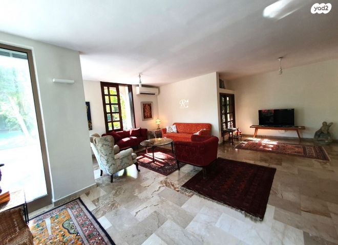 בית פרטי/ קוטג', סביון