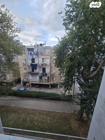 דירה, שדרות בר אילן 24, דרום מערב ותיק, בת ים