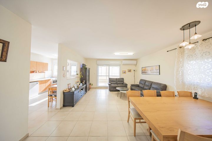 טריפלקס, טבריה, רמת הנחלים / רמת בית שמש א', בית שמש