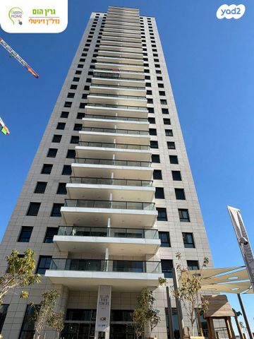 דירה, אמנון ליפקין שחק, נוף הטיילת, נתניה