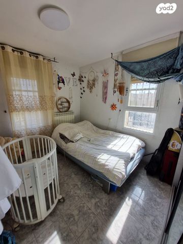 דירה, אשר גולאק, נווה יעקב, ירושלים