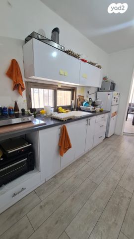 דירה, השלושה, בת ים