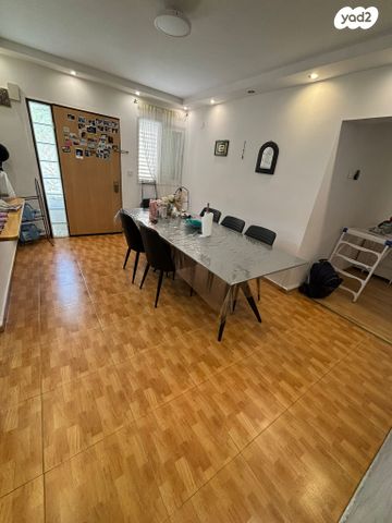 דירת גן, הורד, מגדל העמק