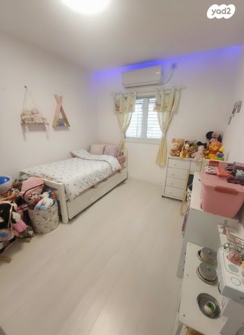 דירה, השר שפירא, דרום מערב ותיק, בת ים