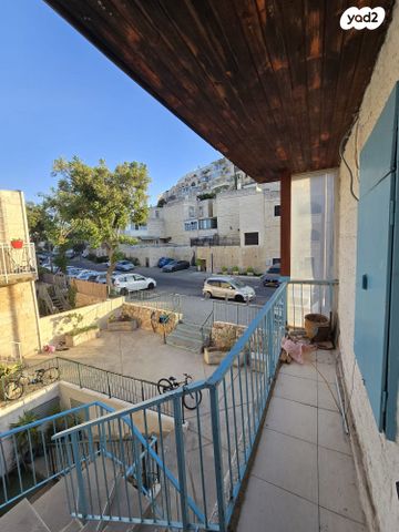 גג/ פנטהאוז, רמות, ירושלים