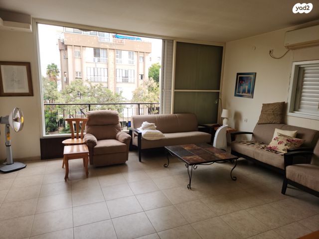 דירה, אלופי צה"ל, קרית שרת מערב, חולון