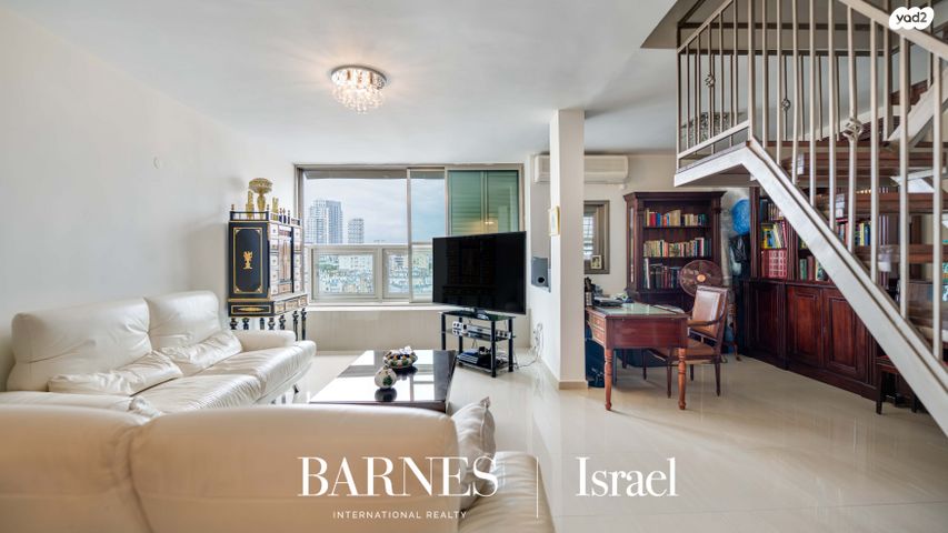 גג/ פנטהאוז, דולפין 10, בת ים