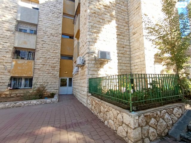 דירה, נחל אשכול 406, קרית ארבע, קרית ארבע