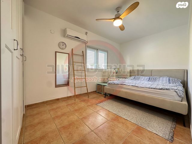 דו משפחתי, דפנה, שאר העיר, כפר תבור