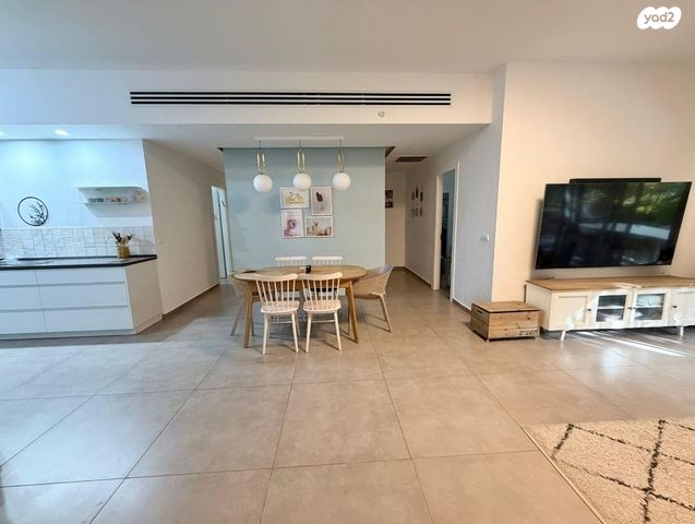 דירת גן, ע. הלל, נווה זמר, רעננה