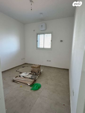 דירה, איתמר, חרוזים, רמת גן