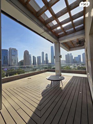 צמרות איילון, פארק צמרת