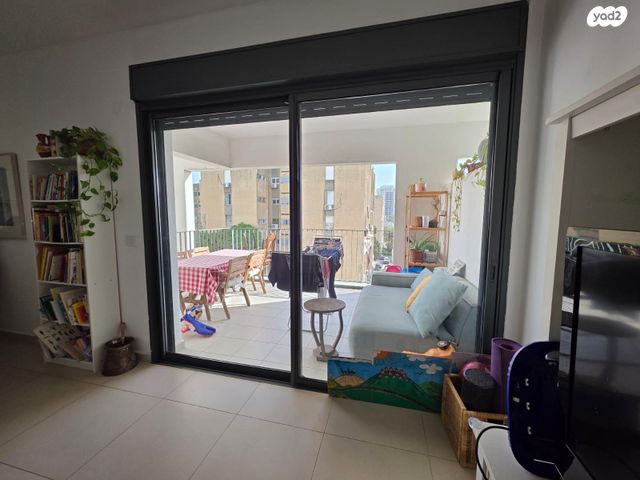 דירה, חסידי האומות 24, מכללת תל אביב יפו, דקר, תל אביב יפו