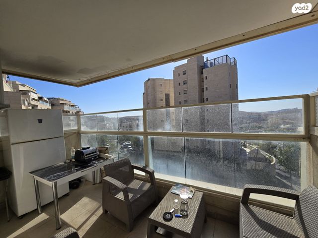 דירה, הרב יצחק כדורי, חומת שמואל, הר חומה, ירושלים