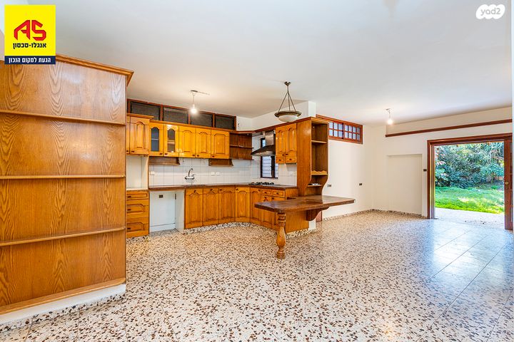 דו משפחתי, המגינים, פרדס חנה כרכור