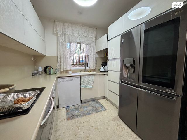 דירת גן, השריג, קרית כרמים, ראשון לציון