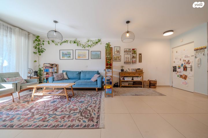 דירת גן, גפן 29, החורש, חריש