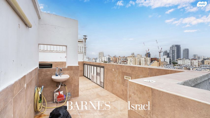 גג/ פנטהאוז, דולפין 10, בת ים