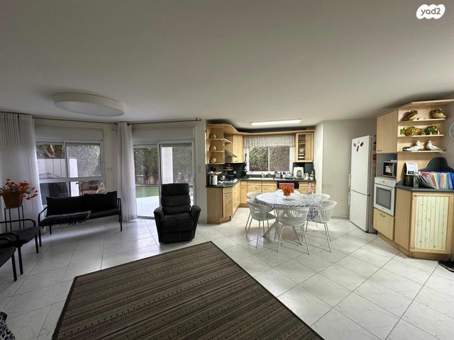 דירת גן, נהריה