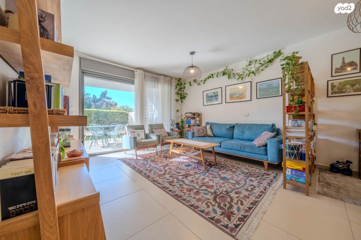 דירת גן, גפן 29, החורש, חריש