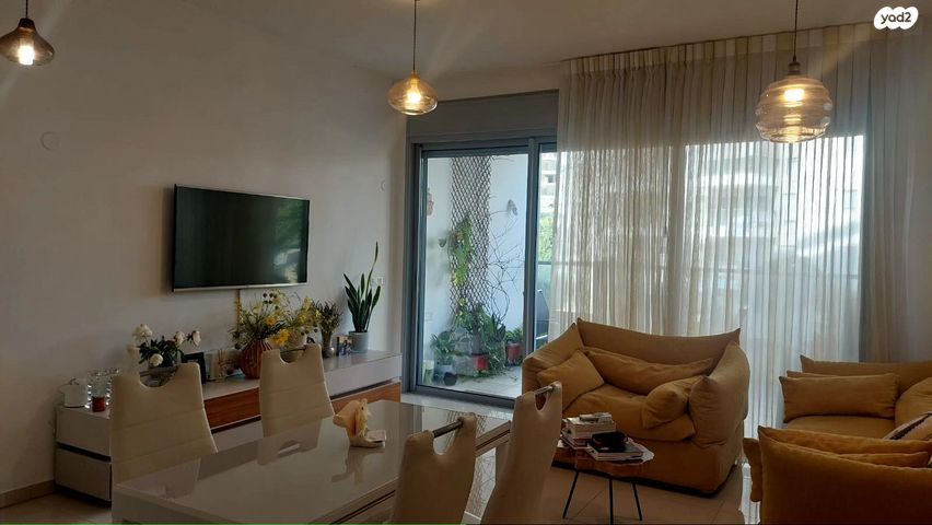 דירה, האימהות 10, סביוני נצר סירני, נס ציונה