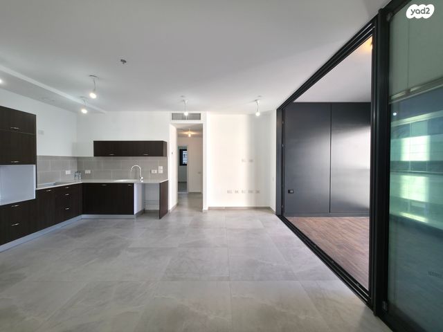 דירה, תוצרת הארץ 5, נחלת יצחק, תל אביב יפו