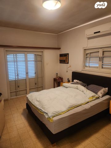 דו משפחתי, ליאון בלום 22, מרכז, קרית עבודה, חולון