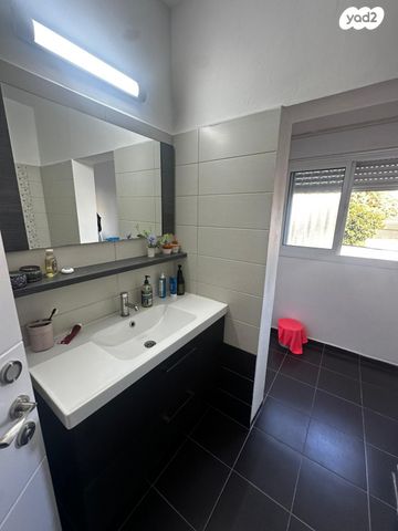 דירה, גיורא 7, צור שלום, קרית ביאליק