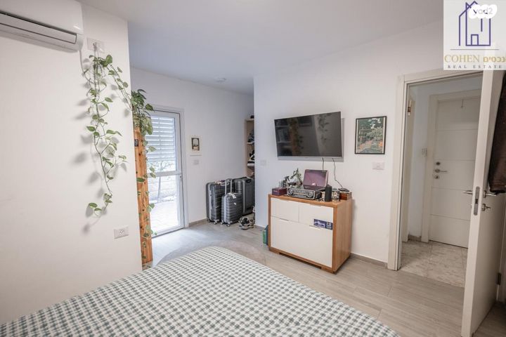 דירת גן, מנתור, הנחלים, מודיעין מכבים רעות