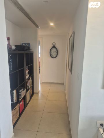 דירה, שדרות יצחק רבין, קדימה צורן