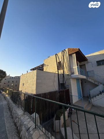 גג/ פנטהאוז, רמות, ירושלים