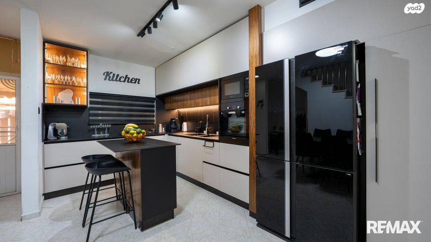 שאול המלך 105