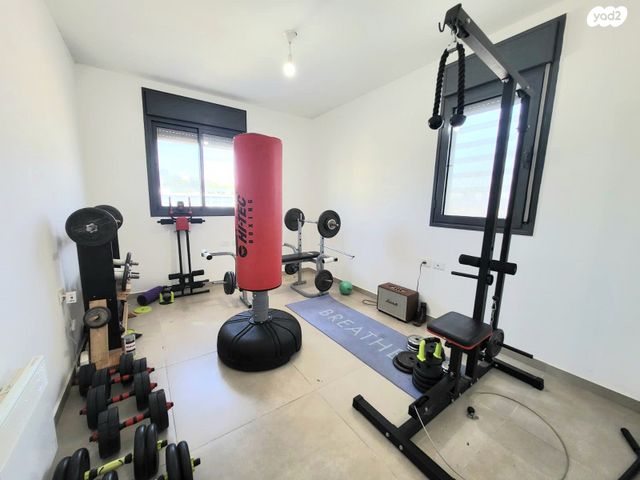 דירה, נופי החורש, מבשרת ציון