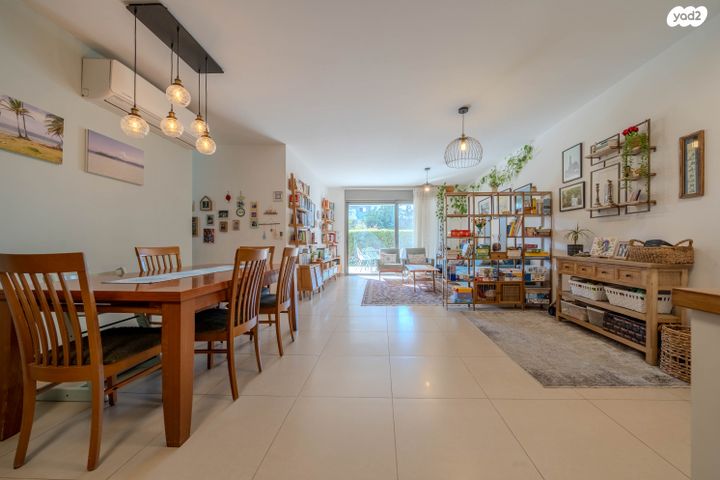 דירת גן, גפן 29, החורש, חריש