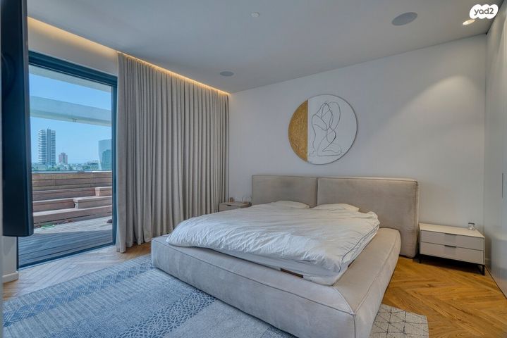 גג/ פנטהאוז, הפעמונים, קרית הפרחים - 2005, רעננה