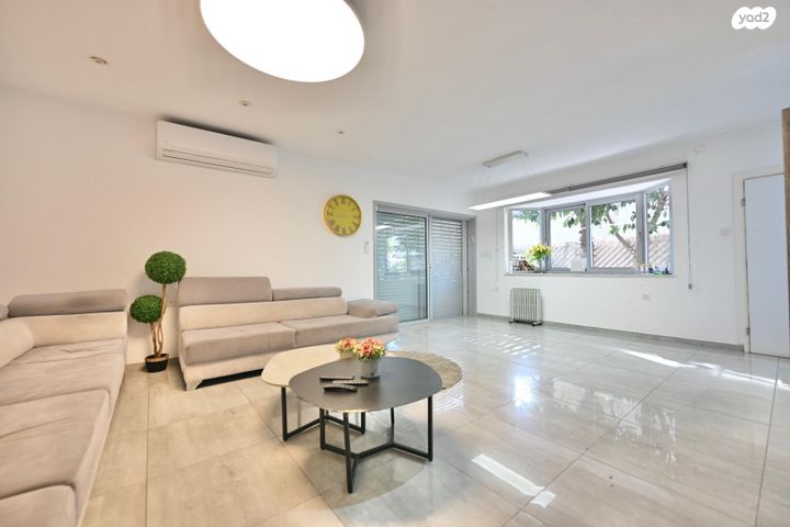 בית פרטי/ קוטג', האילתית, נווה ים, ראשון לציון