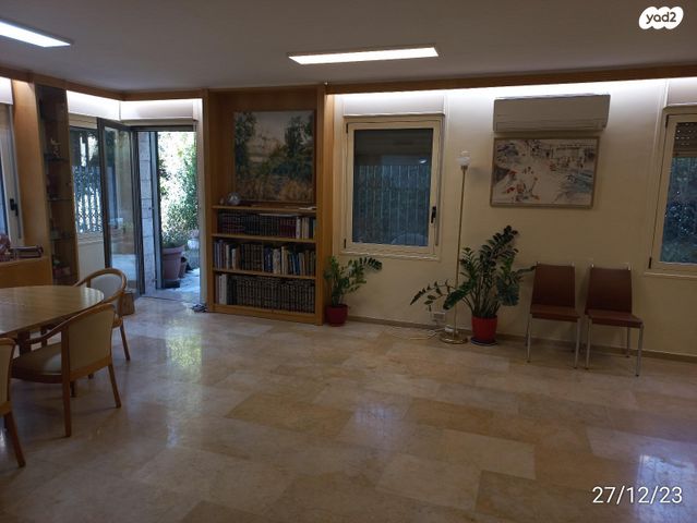 דירת גן, תל חי 13, קטמון הישנה, ירושלים