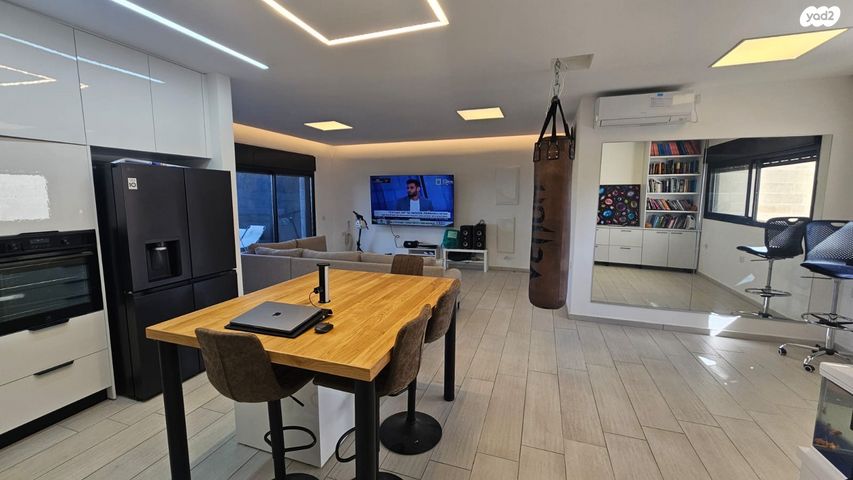 דירה, אבנר חי שאקי, גילה, ירושלים