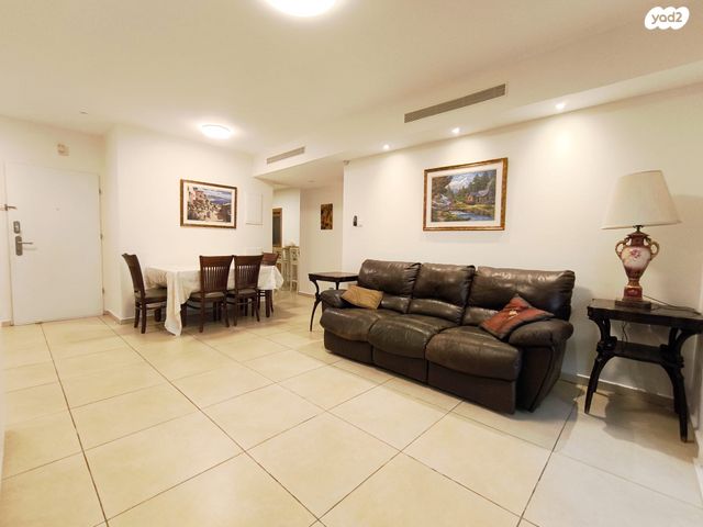 דירה, שבט, הכרמים, מודיעין מכבים רעות