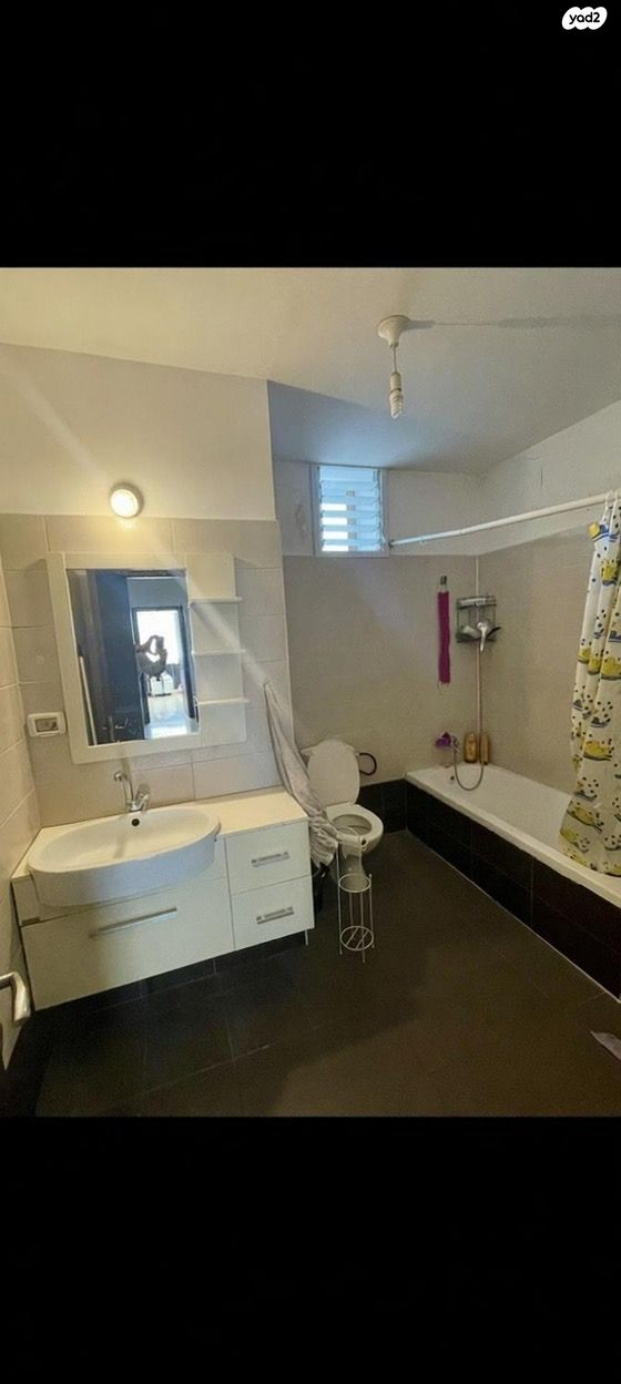 דירה, כצנלסון 40, הל"ה, גבעתיים