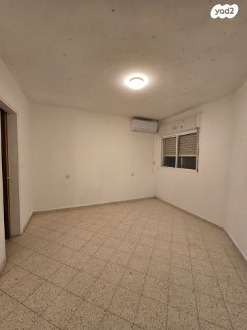 דירה, יואב דעי, גני אביב, לוד