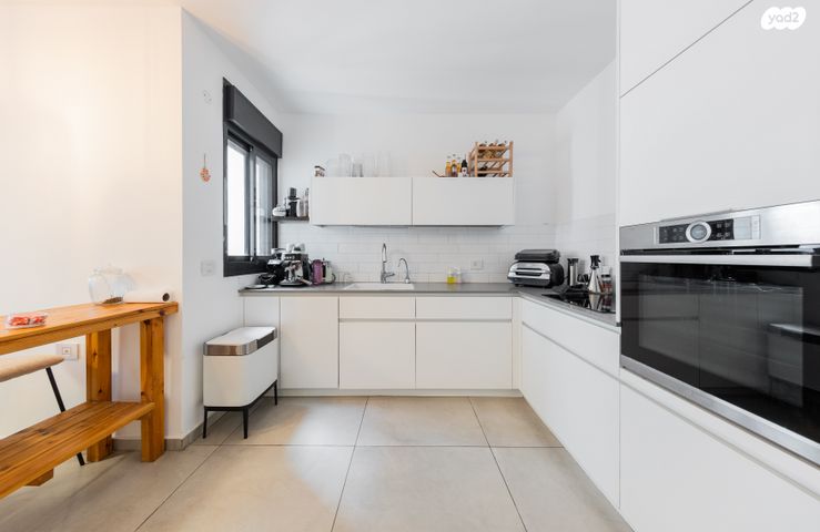 דירה, חיים הרצוג, מתחם 1200, הוד השרון