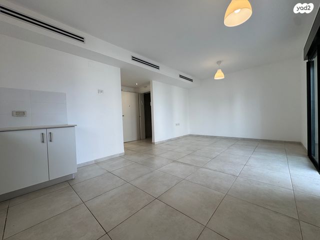 דירה, גבעת אולגה, חדרה