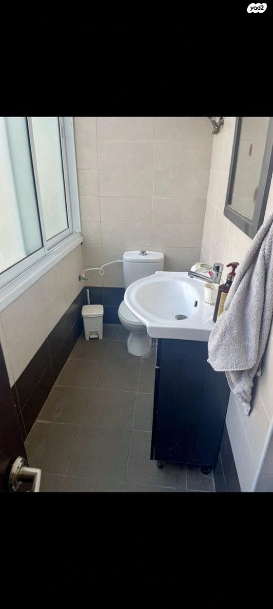 דירה, כצנלסון 40, הל"ה, גבעתיים