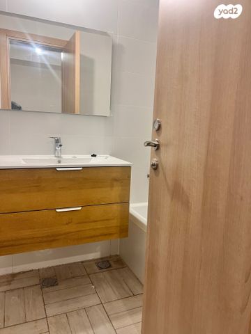 דירה, סמדר 2, שכונת הותיקים, רמת גן