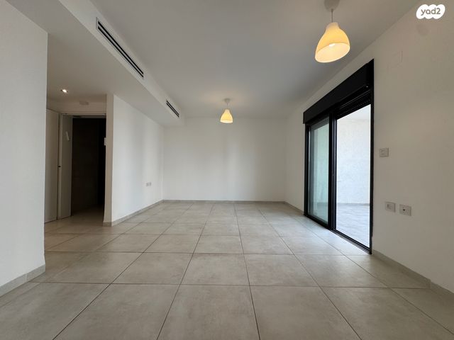 דירה, גבעת אולגה, חדרה