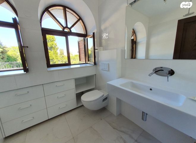 בית פרטי/ קוטג', סביון